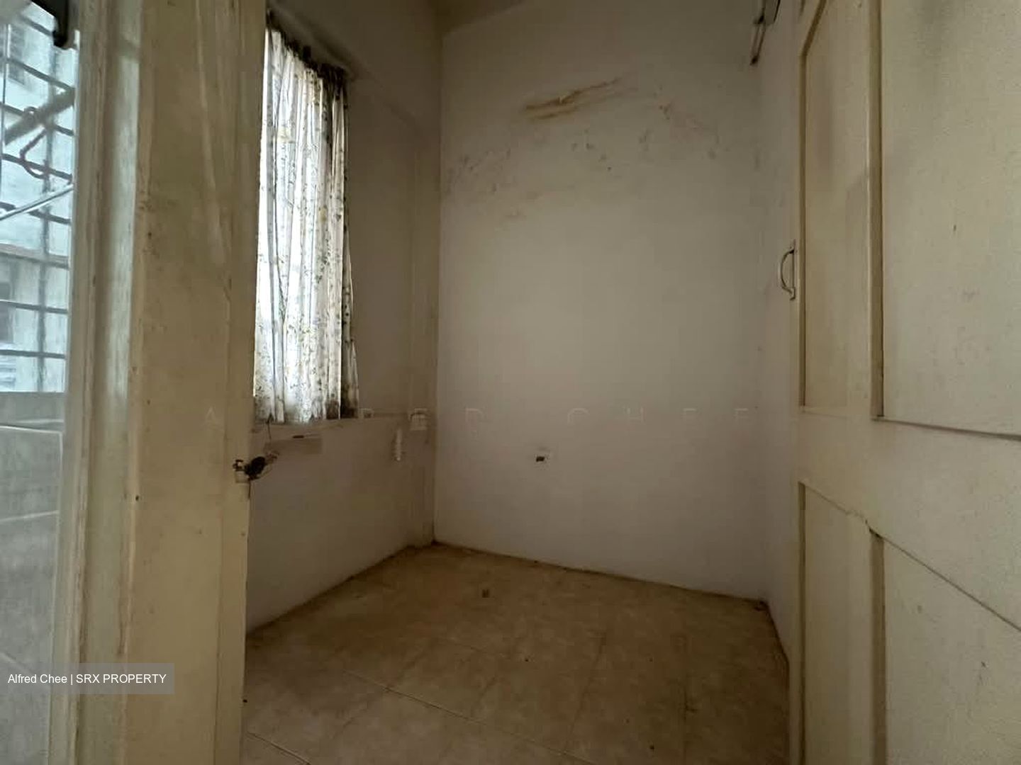 East Coast Road (D15), Shop House #529294551